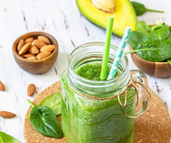 Smoothie, nuts and avocado for alkaline diet